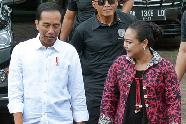  Jokowi Doyan Masakan Padang