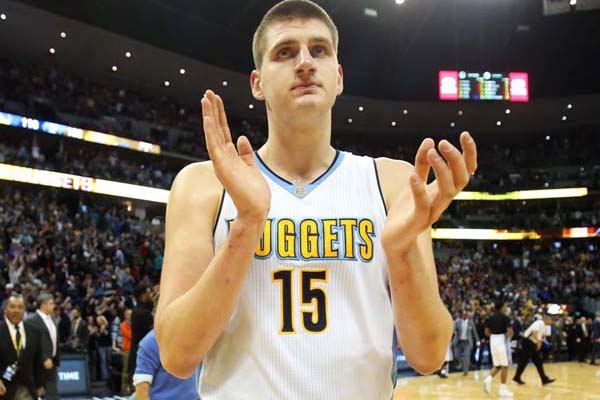  Hasil Basket NBA: Jokic Gemilang, Nuggets Sikat Kings