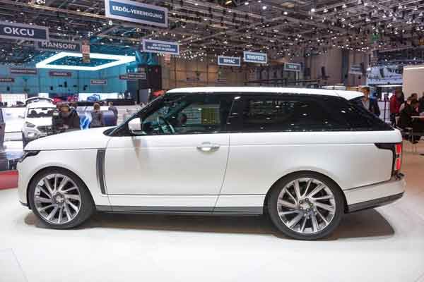  World Premier di GIMS 2018: Range Rover SV Coupe Ciptakan Genre Baru SUV Mewah