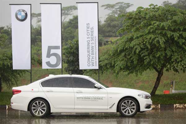  Jakarta—Cirebon, BMW 520i Catat Konsumsi BBM 15 km/l