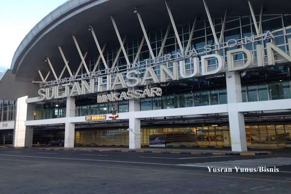  CUACA PENERBANGAN : Hujan di Sultan Hasanuddin Makassar