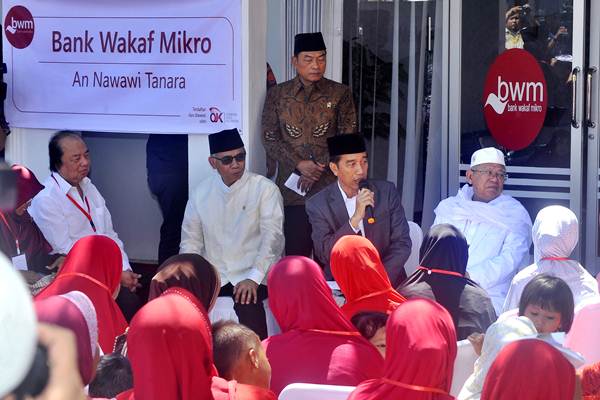  Presiden Jokowi Luncurkan Bank Wakaf Mikro Tanara di Serang