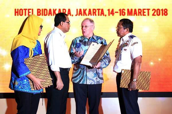  Kerja Sama Program Keselamatan Berkendara