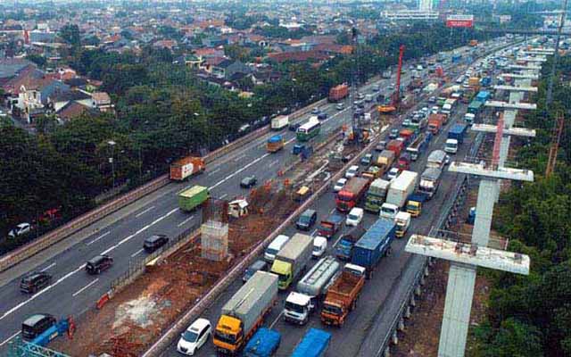 Tol Cikampek di kawasan Bekasi/Bisnis-Nurul Hidayat