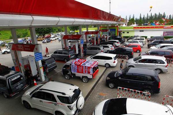  Pertamina: Premium Rugi Rp1.000 per Liter, Solar Rugi Rp1.800 per Liter