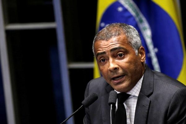  Mantan Bintang Sepakbola Brazil Ini Maju Jadi Calon Gubernur
