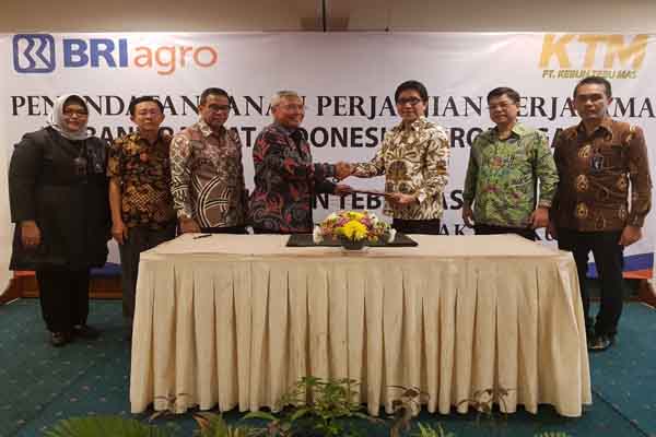  BRI Agro Salurkan KUR Petani Tebu KTM Rp75 Miliar