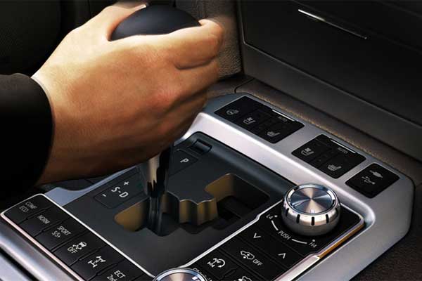  Penting Diketahui, Ini Tiga Pantangan Mobil Matik