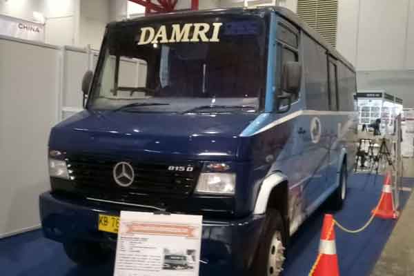  Mercy Vario, Bus Antik dan Langka Milik DAMRI 