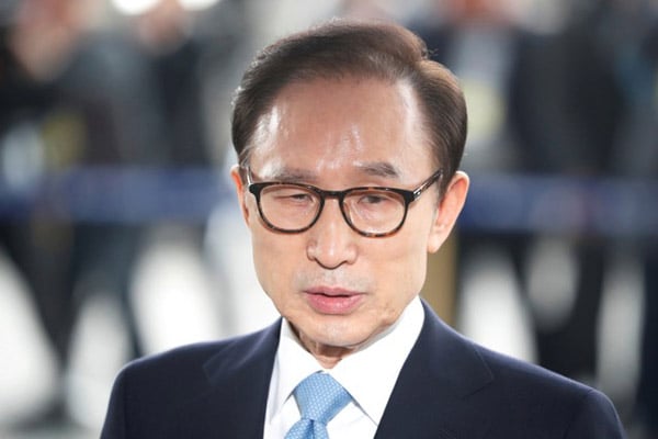  Eks Presiden Korsel Lee Myung-bak Diciduk karena Korupsi