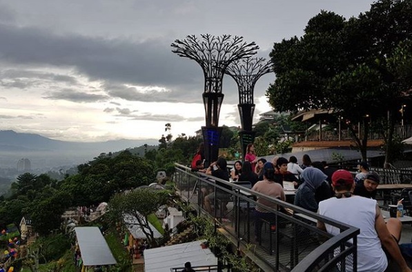  Puncak Ciumbuleuit (Punclut) Jadi Kawasan Wajib Dikunjungi Ketika ke Bandung