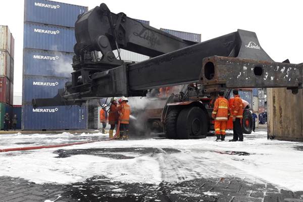  GINSI : Kebakaran Alat Bongkar Muat MTI Membuat Pemilik Barang di Priok Cemas