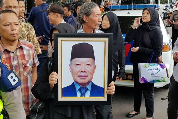  Jenazah Probosutedjo Diberangkatkan ke Halim Perdanakuma