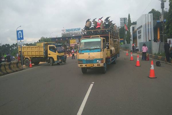  Liburan Paskah, Pengusaha: Truk Akan Tetap Lewat Tol Meski Dilarang