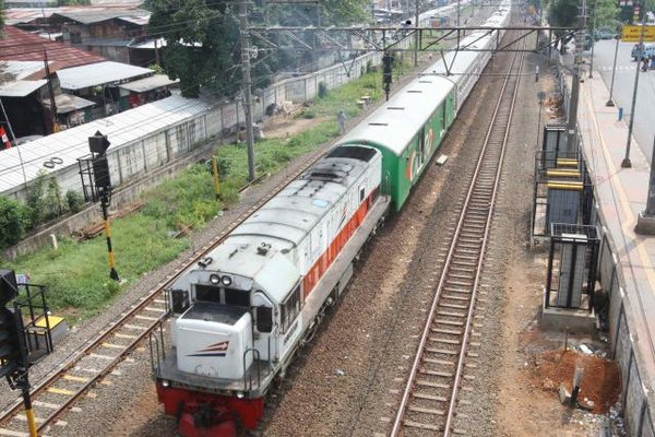  Dua Rangkaian Kereta Tambahan Beroperasi dari Semarang