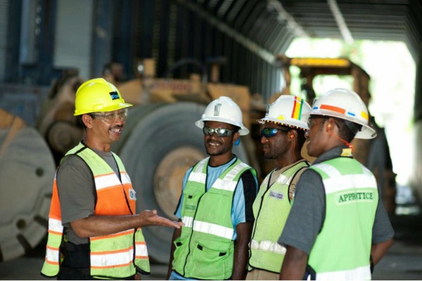  Masyarakat Papua Antusias Jadi Tenaga Profesional Pertambangan