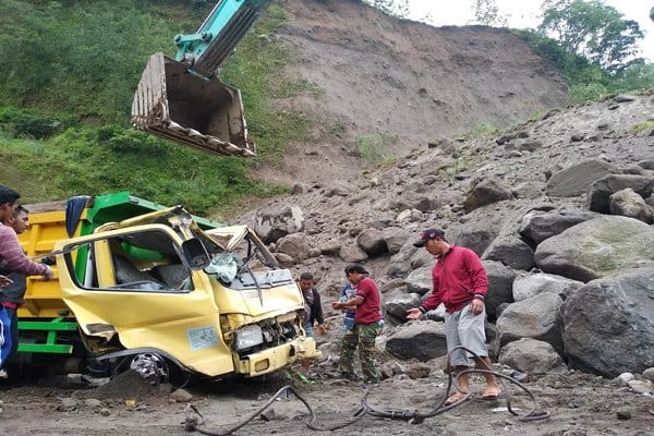  Longsor Penambangan di Kali Gendol Renggut Dua Nyawa