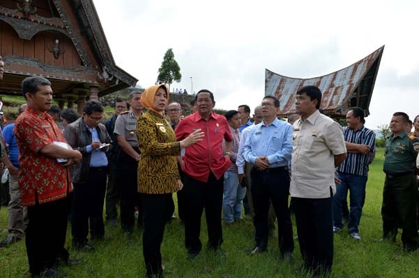  Persiapan Paskah Nasional, Jalan ke Sigulati Diperbaiki