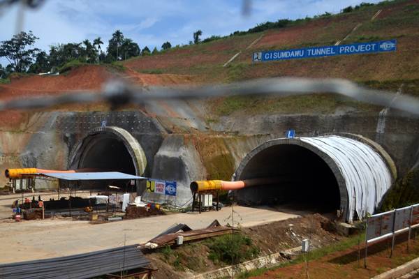  Pembangunan Jalan Tol Cileunyi-Sumedang-Indramayu