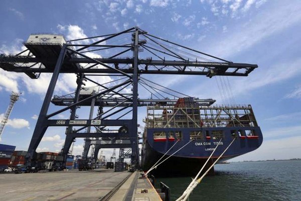  CMA CGM Siap Bawa Kapal Jumbo 10.000 TEUs