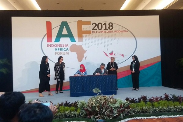  Indonesia Eximbank-Kemenlu MoU Untuk Diplomasi Ekonomi