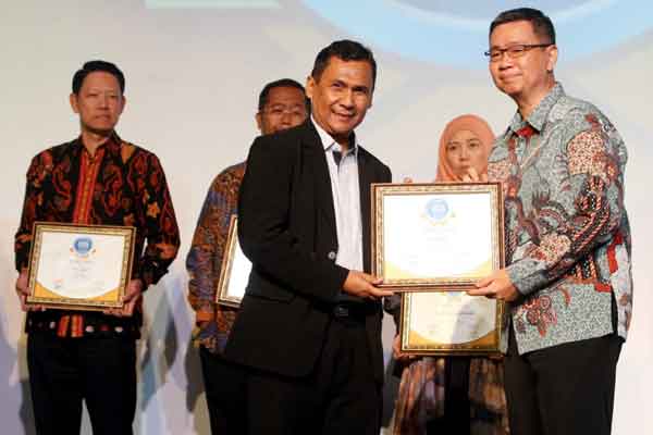  First Media Raih Tiga Service Excellence Award 2018