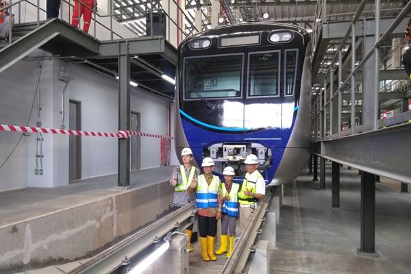  Anies Baswedan Tinjau Depo MRT Lebak Bulus