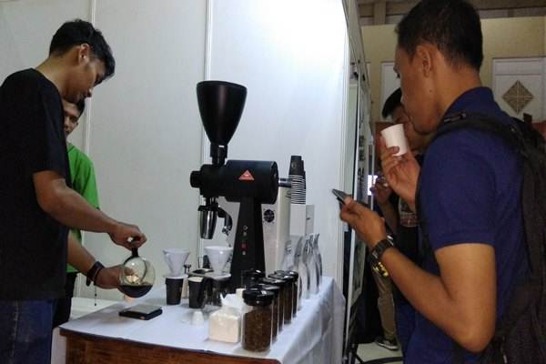  Coffeein Town 2018, PNJ Fasilitasi Puluhan Pebisnis Kopi Berjualan Bersama