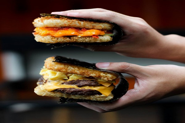  Menabrakkan Sushi dan Burger