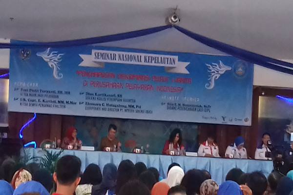  ANGKUTAN LAUT  : Pelaut Wanita Siap Unjuk Diri