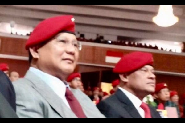  Foto Prabowo-Gatot Duduk Berdampingan di HUT Kopassus Beredar 