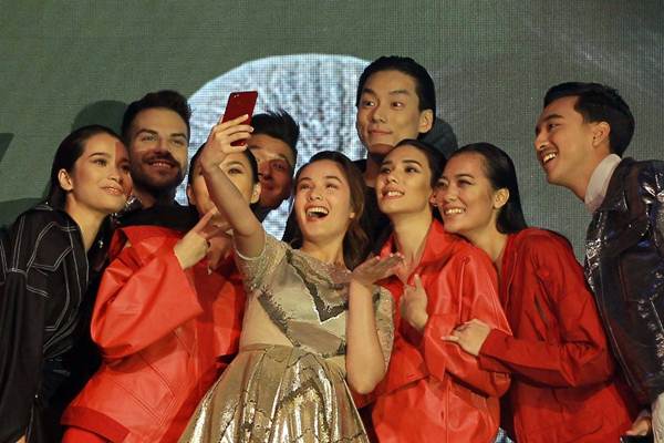  Peluncuran Oppo F7 Bersama Chelsea Islan