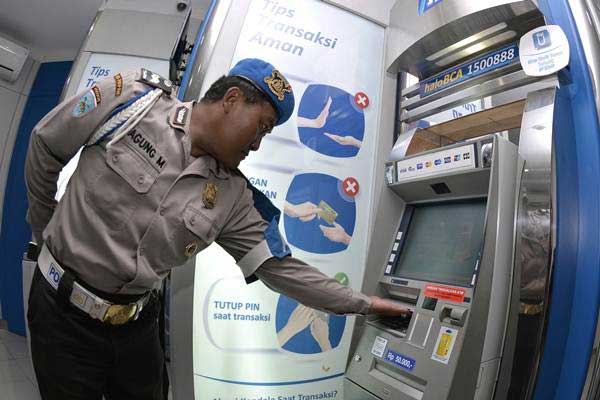  Polisi Ciduk Sindikat Pembobol ATM Bermodus Ganjal Kartu