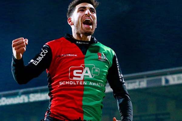  Bikin Hattrick, Alireza Jahanbakhsh Top Skor Eredivisie Belanda