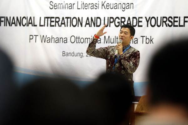  Seminar Literasi Keuangan