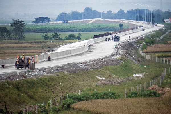  TOL JAKARTA-JATENG, Pintu Keluar Semarang Jadi Titik Kemacetan Mudik