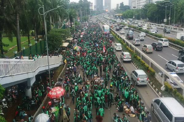  DEMO OJEK ONLINE : Diduga Ada Penyusup, Pelaku Dicari