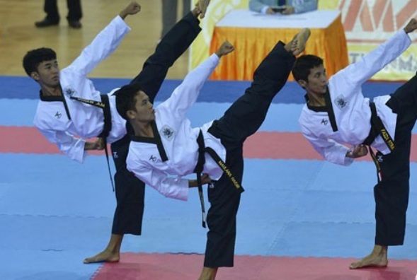  Bikin Bangga, Dua Atlet Taekwondo Purwakarta Sabet Emas di Jepang