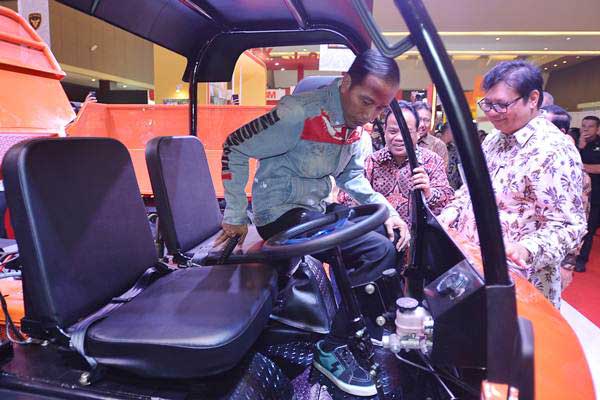  Jokowi Ancam Hajar Penghambat Perizinan