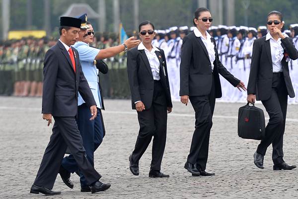  Kali Ini Jokowi Dikawal Paspampres Wanita