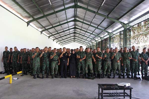  Bea Cukai Kediri Beri Pembekalan Ketentuan Pelintas Batas kepada Prajurit TNI