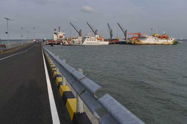  ANGKUTAN LAUT  : 11 Pelabuhan Ditarget Rampung 2019