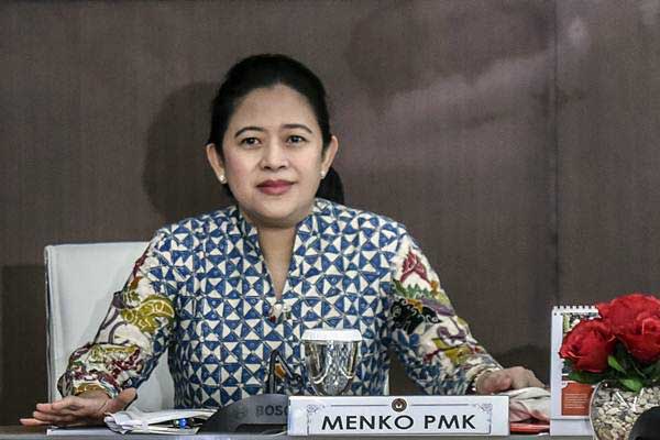 Menteri Koordinator bidang Pembangunan Manusia dan Kebudayaan (Menko PMK) Puan Maharani memimpin rapat koordinasi tingkat menteri di Kemenko PMK, Jakarta, Kamis (2/11)./ANTARA-Hafidz Mubarak A