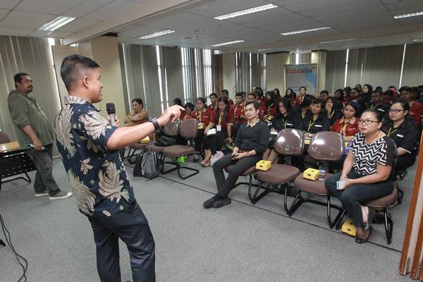  Mahasiswa Sanata Dharma Yogyakarta Kunjungi Bisnis Indonesia