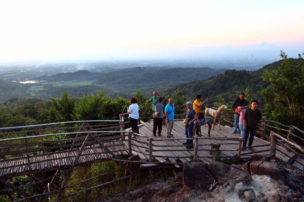  Wisata Puncak Watu Goyang