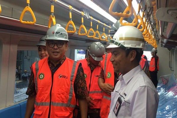  PT Inka Uji Coba LRT Palembang Sebelum Resmi Dioperasikan