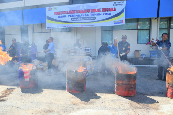  Bea & Cukai Samarinda Musnahkan Ratusan Ribu Batang Rokok Ilegal dan Barang Impor Ilegal