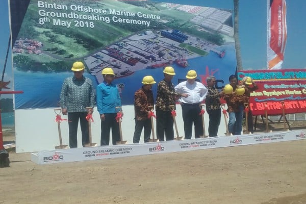  PENGEMBANGAN KAWASAN TERPADU : Bintan Offshore Marine Centre Dibangun