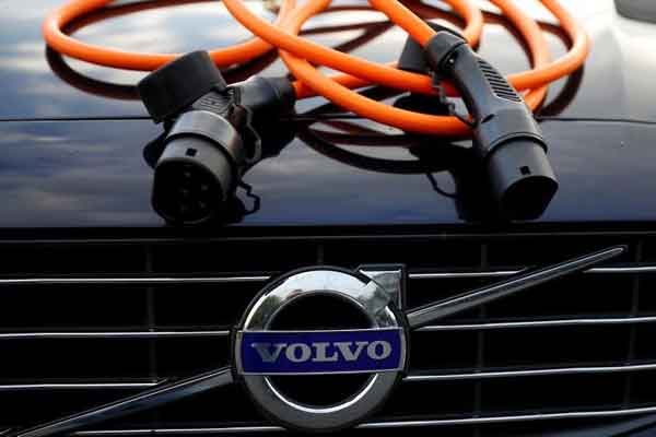  Volvo Cars Bersiap IPO