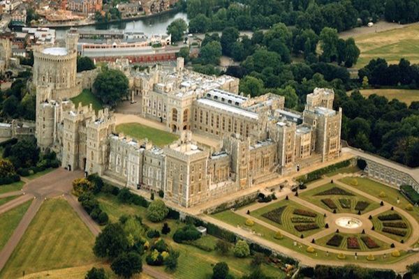  ROYAL WEDDING: Resepsi Pernikahan Pangeran Harry & Meghan Markle di Kastil Windsor